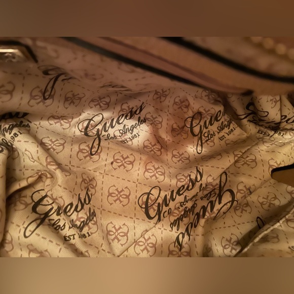 Authentic Guess Handbag - Picture 7 of 9